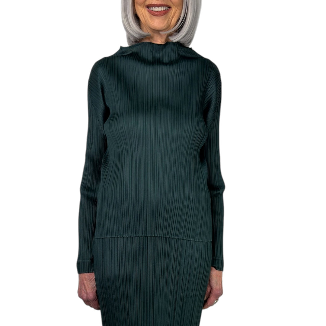 MC: OCTOBER HI-NECK TOP