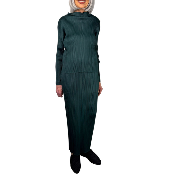 MC: OCTOBER HI-NECK TOP