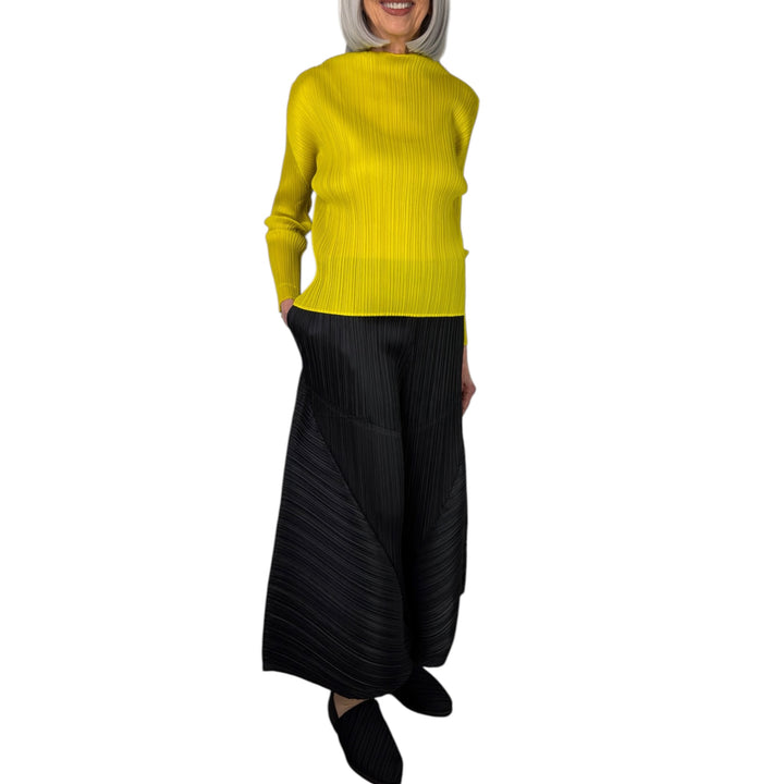 MC: OCTOBER HI-NECK TOP