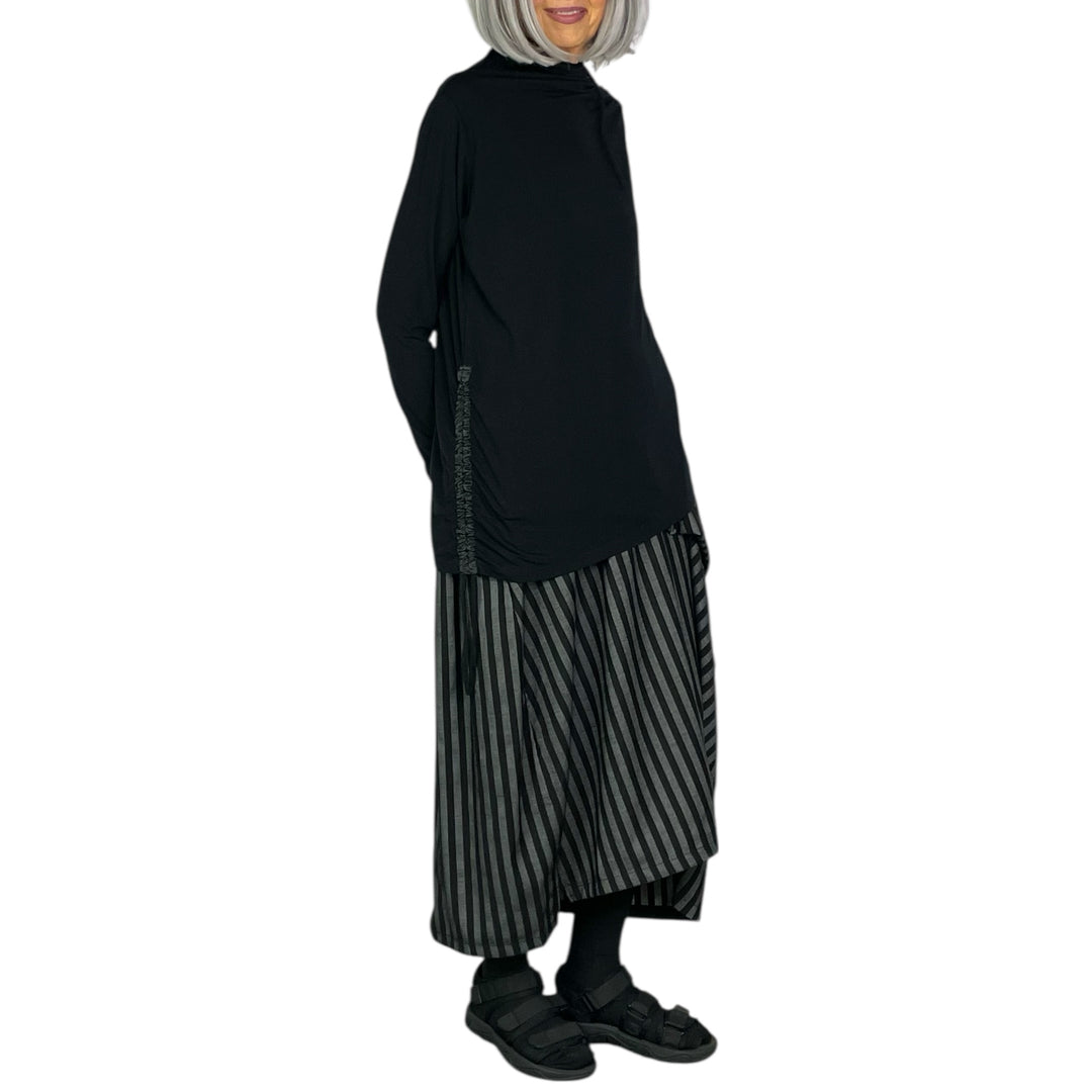 HI-NECK SHIRRED JERSEY TOP