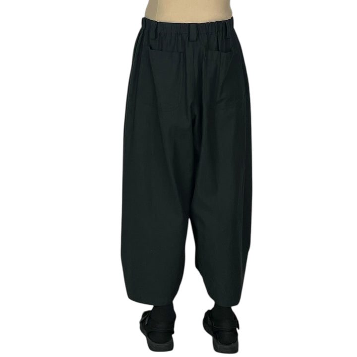 CURVED LEG CROP PANT