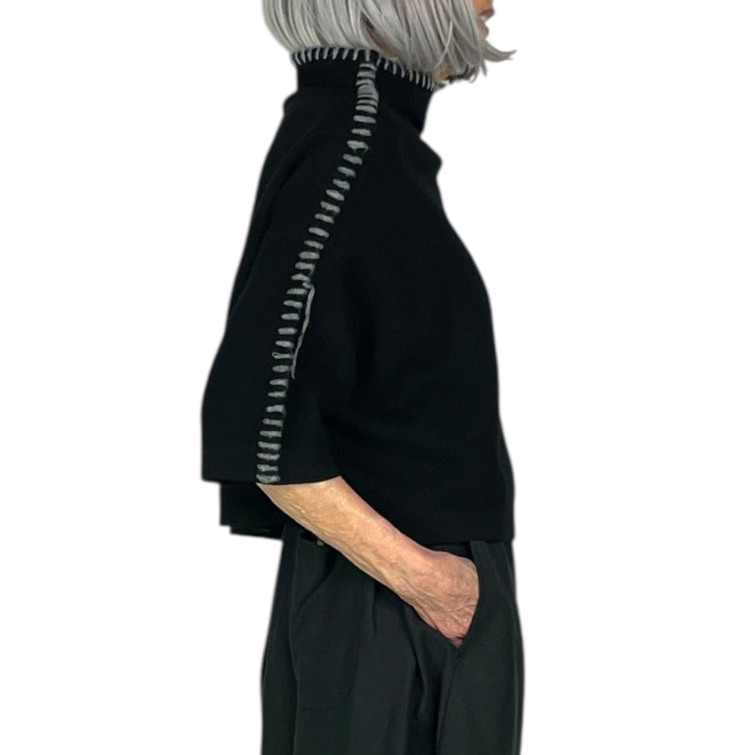 CONSTRAST STITCH CROP SWEATER