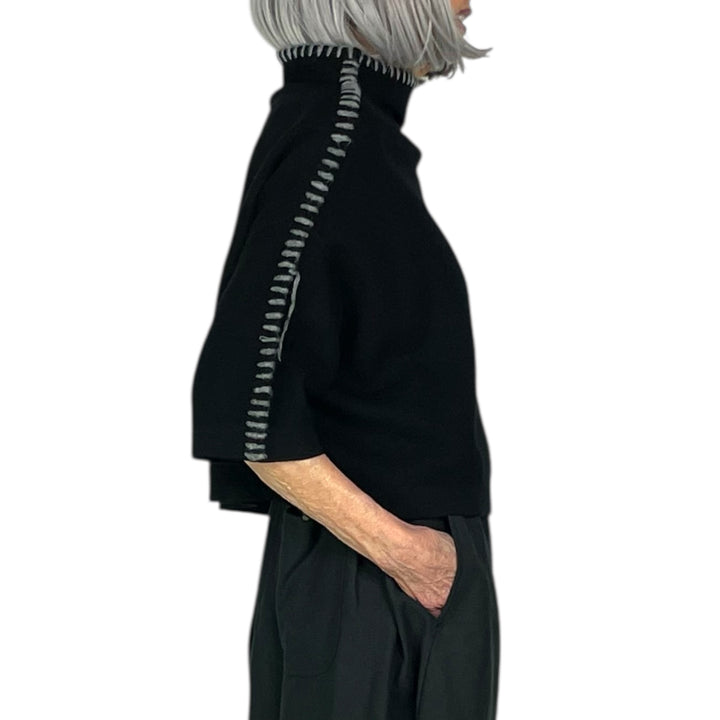 CONSTRAST STITCH CROP SWEATER