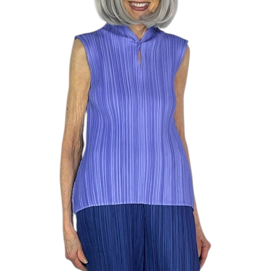 MELLOW PLEATS SLEEVELESS TOP