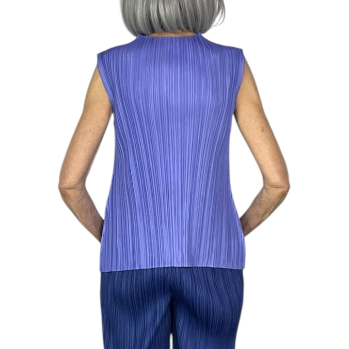 MELLOW PLEATS SLEEVELESS TOP
