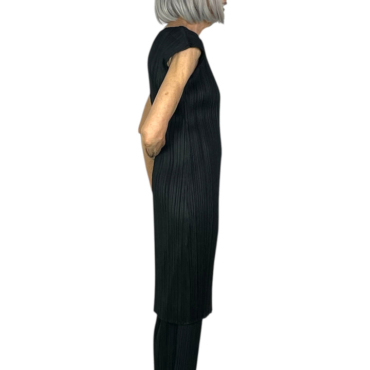 BASICS SLEEVELESS DRESS