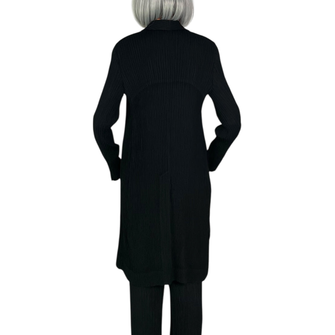 HATCHING PLEATS COAT