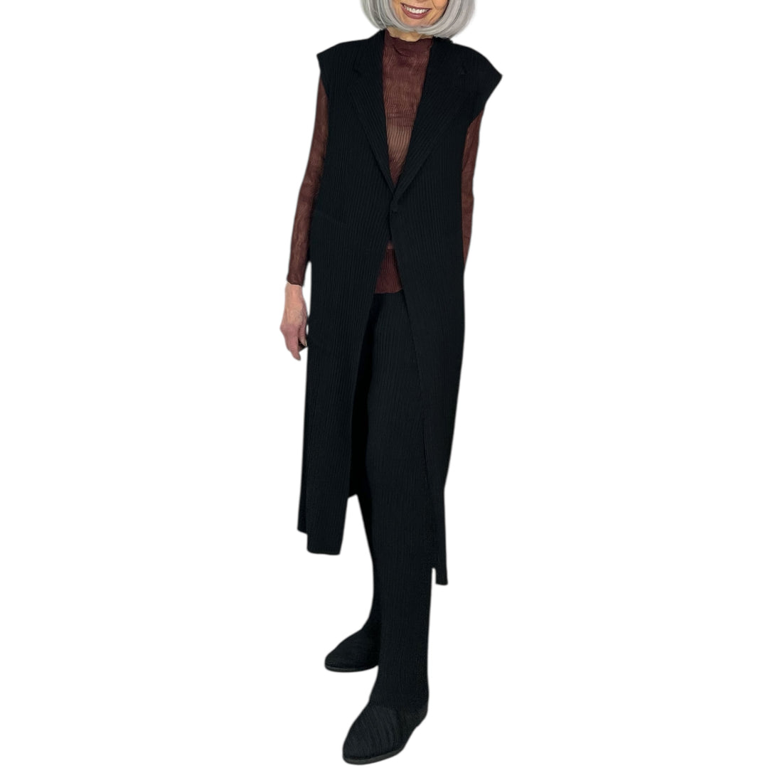 HATCHING PLEATS LONG VEST
