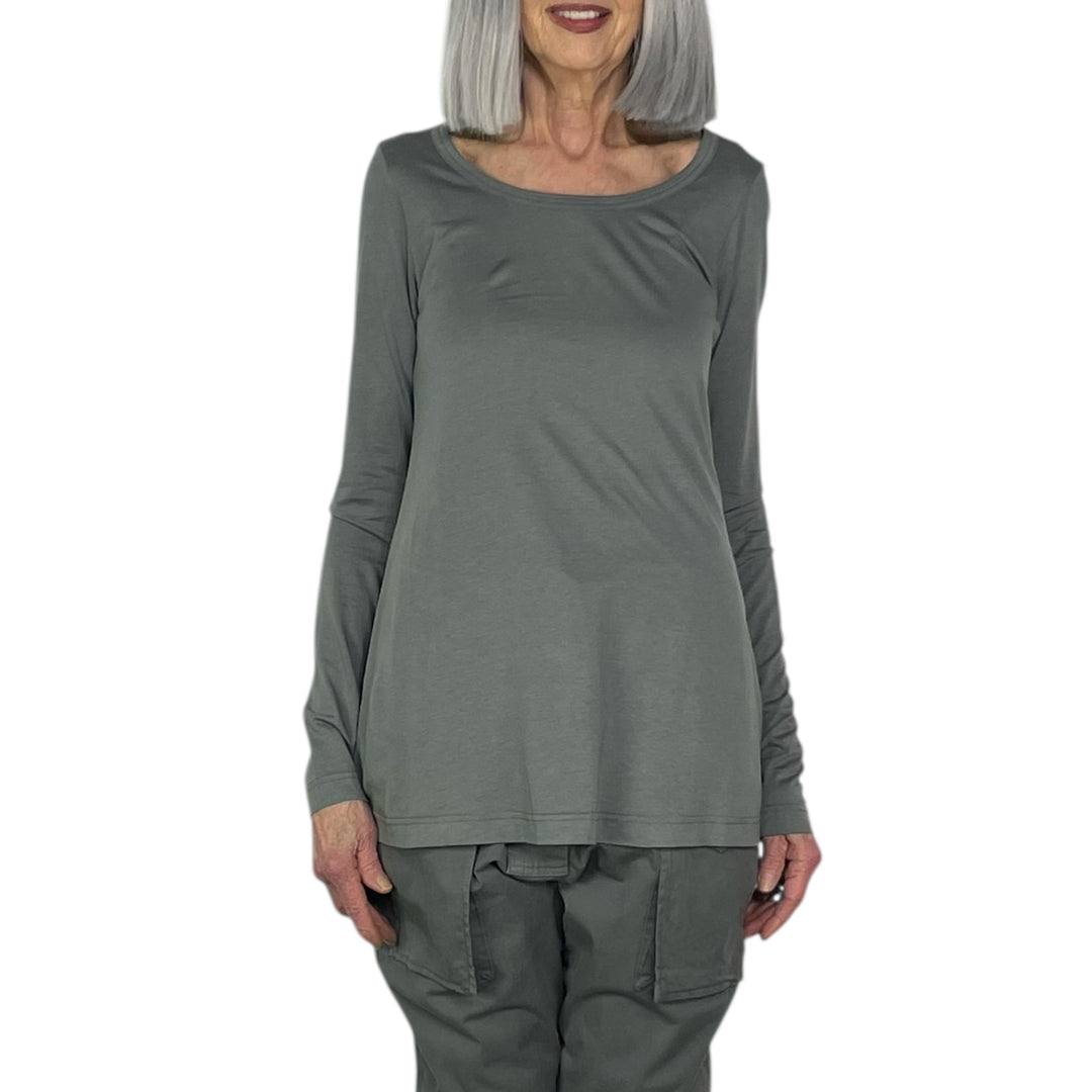 SHAPED T-SHIRT