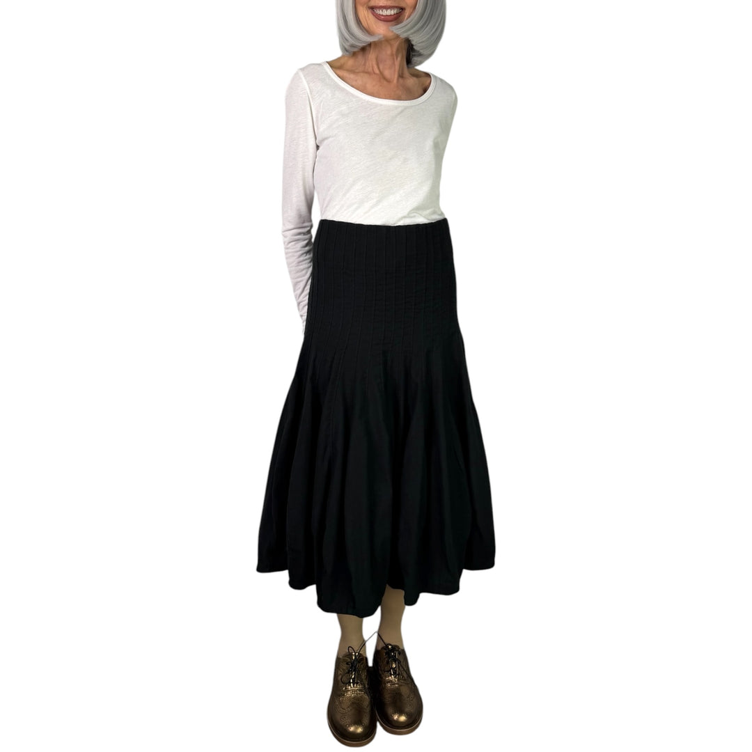 STITCHED PLEATS SKIRT