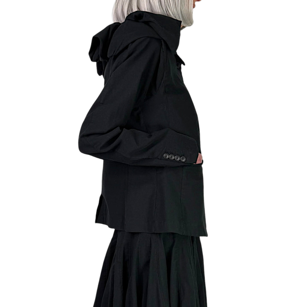LAYERED COLLAR FITTED JACKET