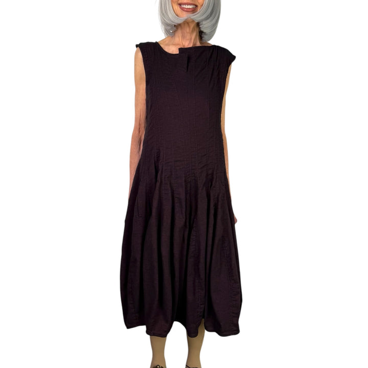 STITCHED PLEATS SLEEVELESS DRESS
