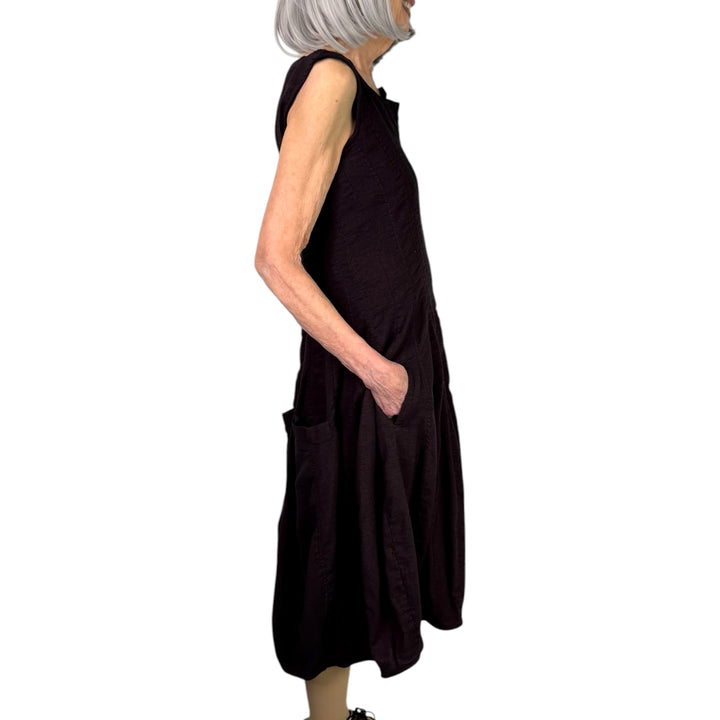 STITCHED PLEATS SLEEVELESS DRESS