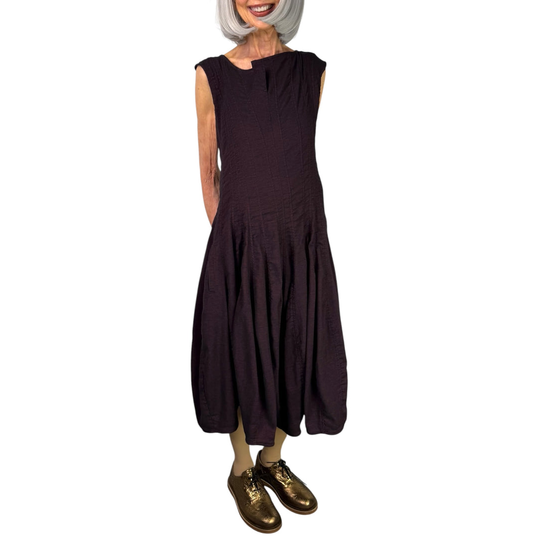 STITCHED PLEATS SLEEVELESS DRESS