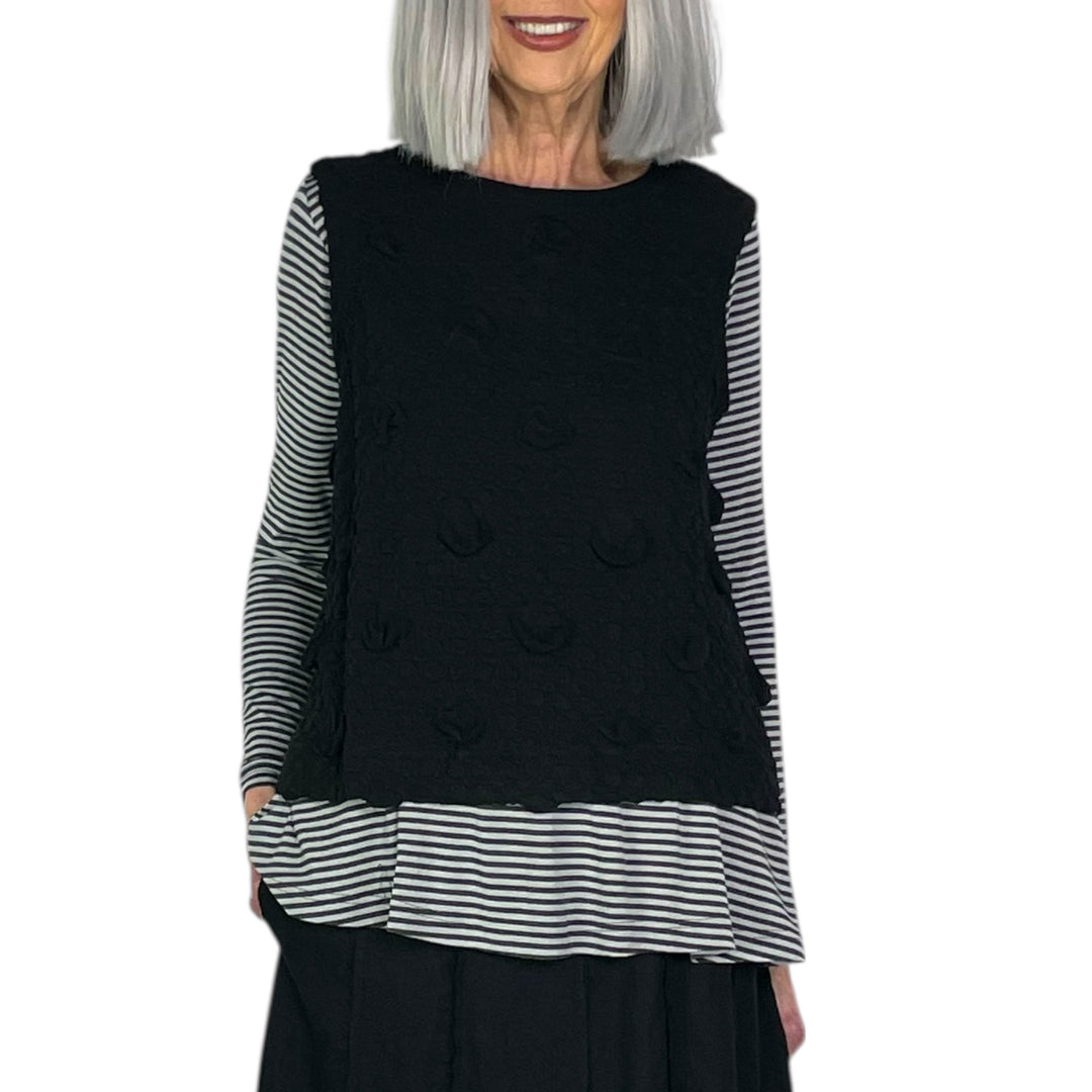 MISSY SLEEVELESS BUBBLE TEXTURE TOP