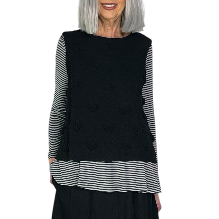 MISSY SLEEVELESS BUBBLE TEXTURE TOP