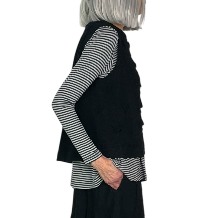 MISSY SLEEVELESS BUBBLE TEXTURE TOP