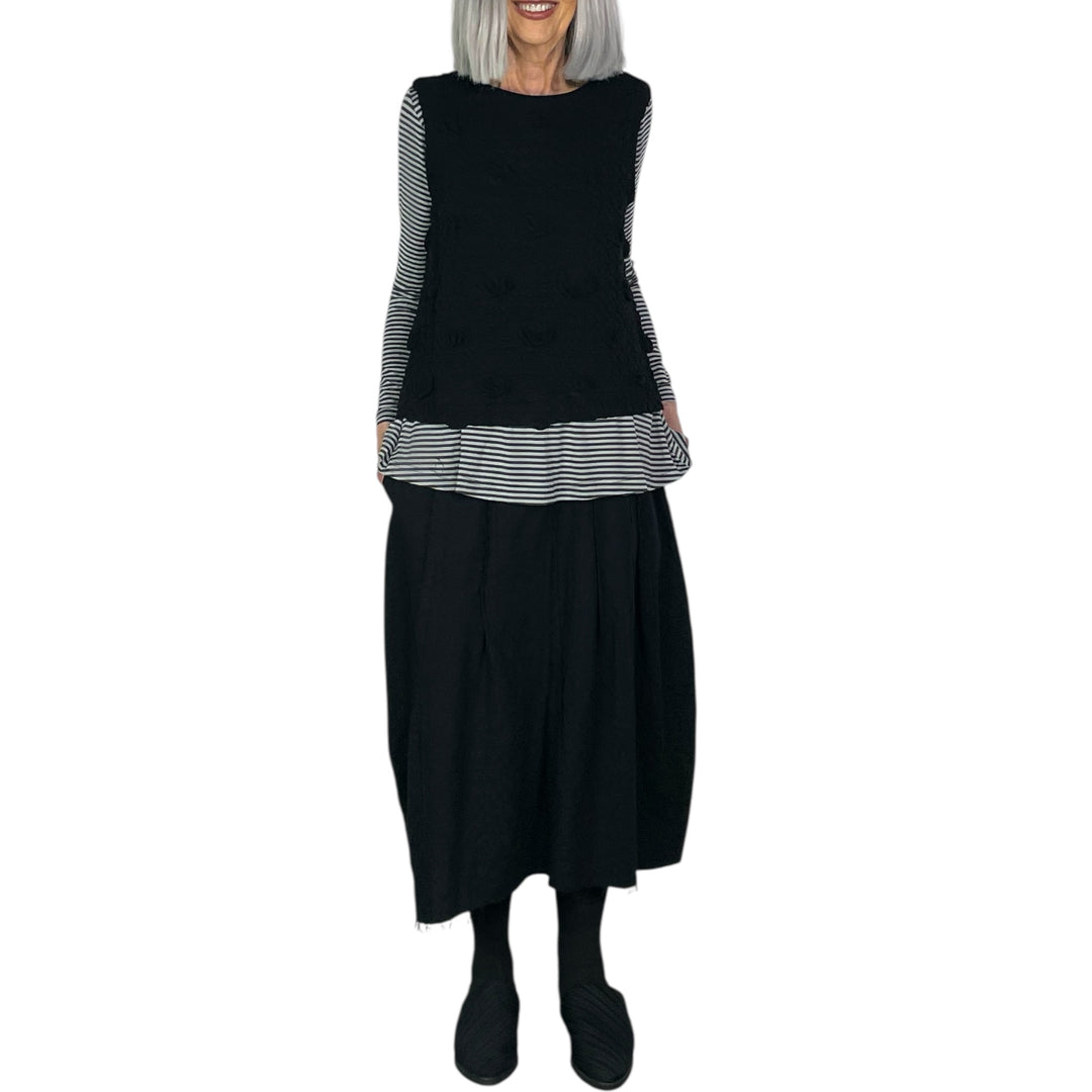 MISSY SLEEVELESS BUBBLE TEXTURE TOP