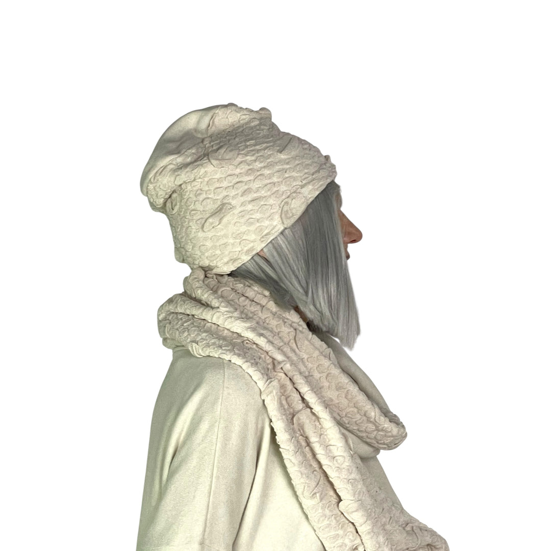 LUPA BUBBLE KNIT HAT