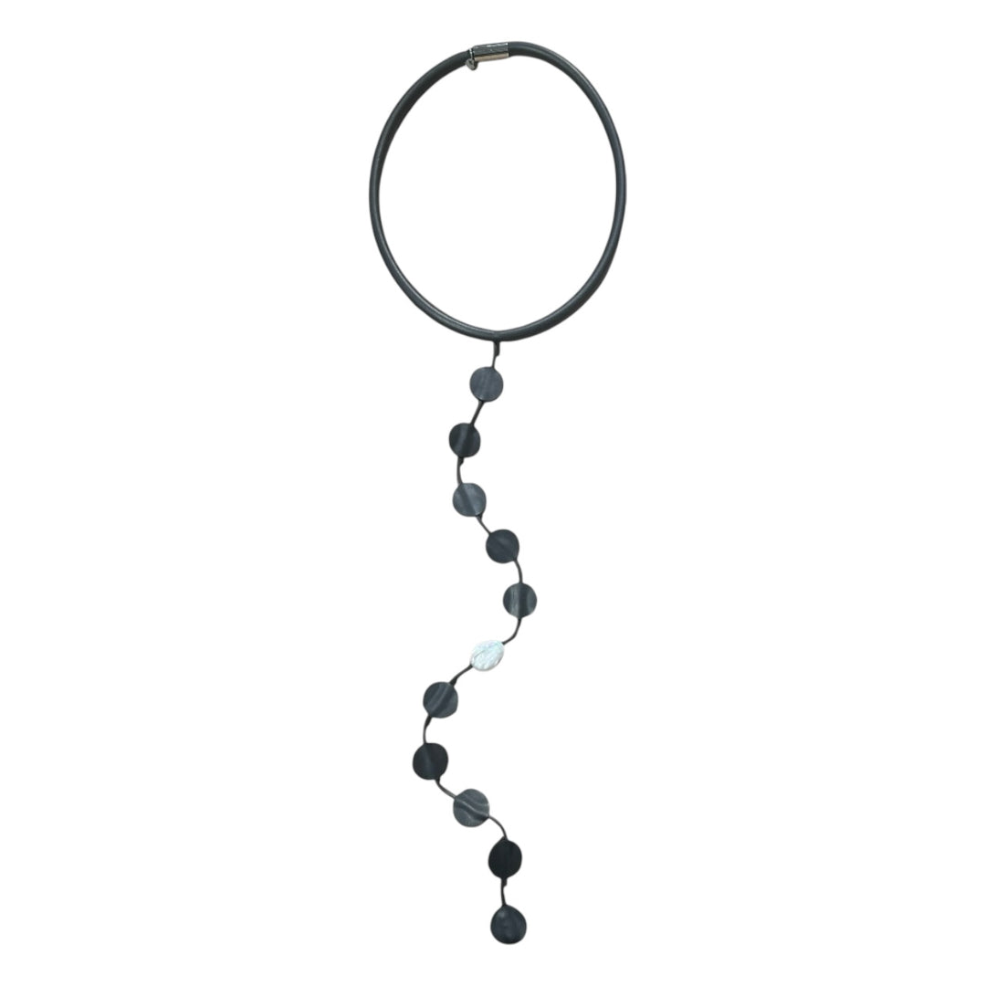 TEN DOTS & PEARL LONG CHOKER