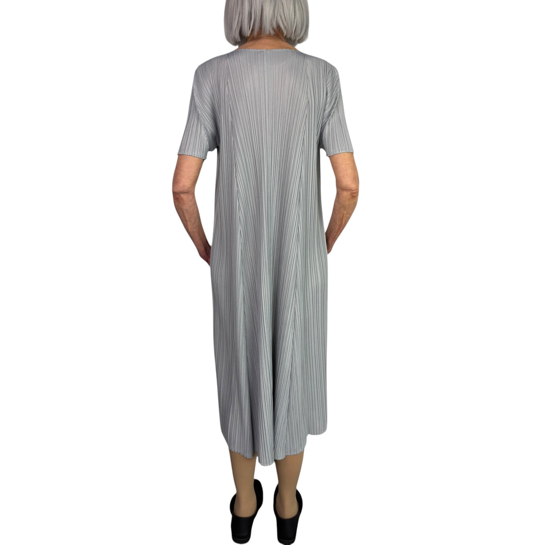 MELLOW PLEATS DRESS