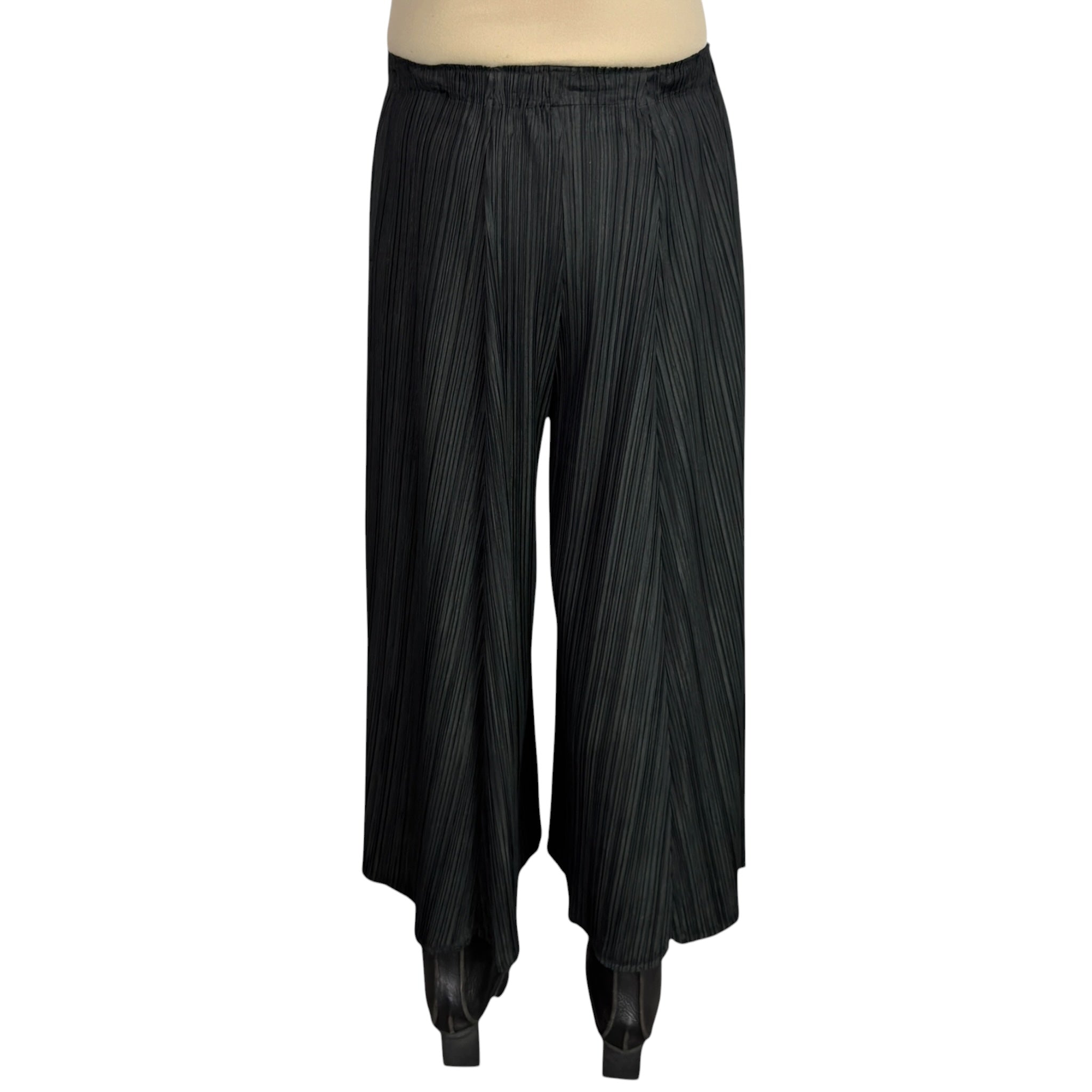 パンツ mie MELLOW PLEATS PANT – MIO