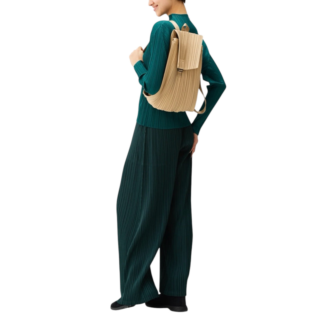 PLEATS KNAPSACK
