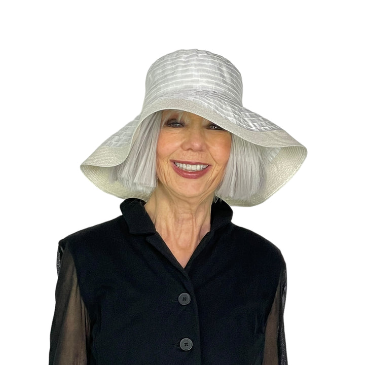 LARGE BRIM RIBBON HAT W/TRIM