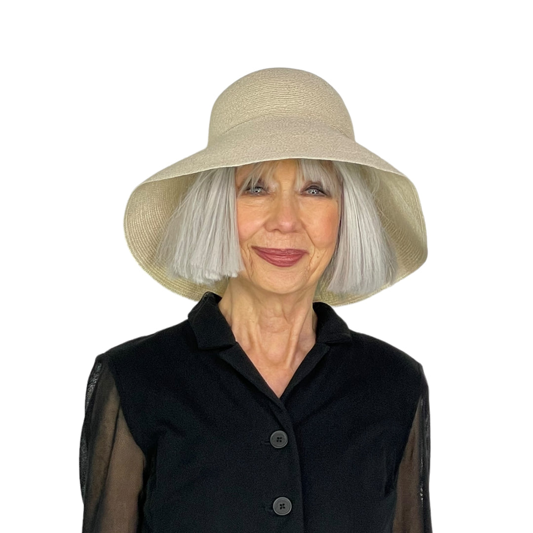 LARGE BRIM STRAW HAT