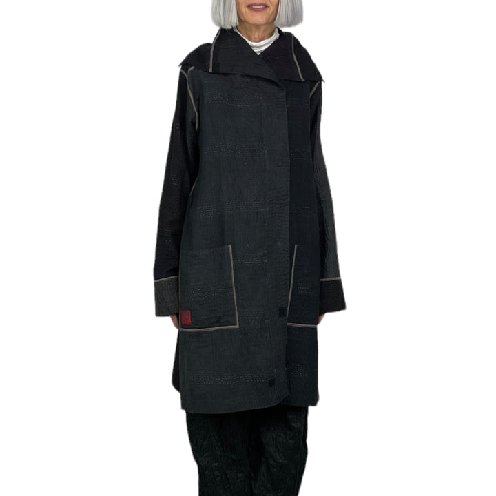 MID LENGTH POCKET COAT