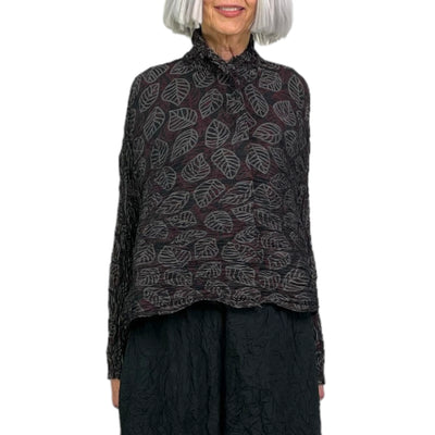 LEAF PRINT PLEATED CROP JACKET
