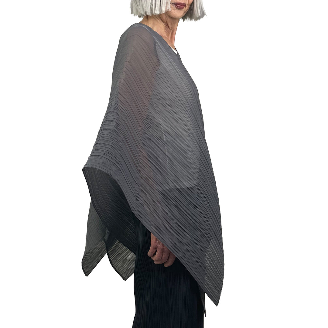 MADAME T BASIC PONCHO - SMALL