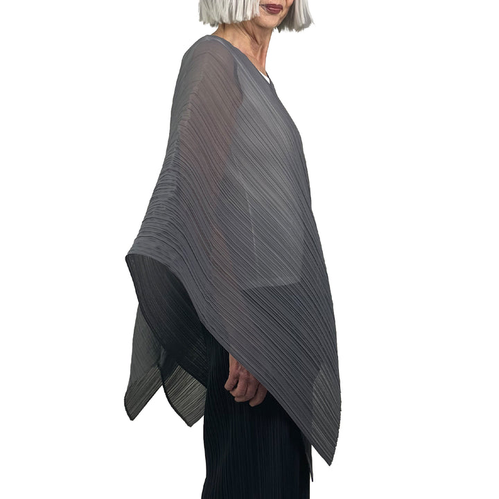 MADAME T BASIC PONCHO - SMALL