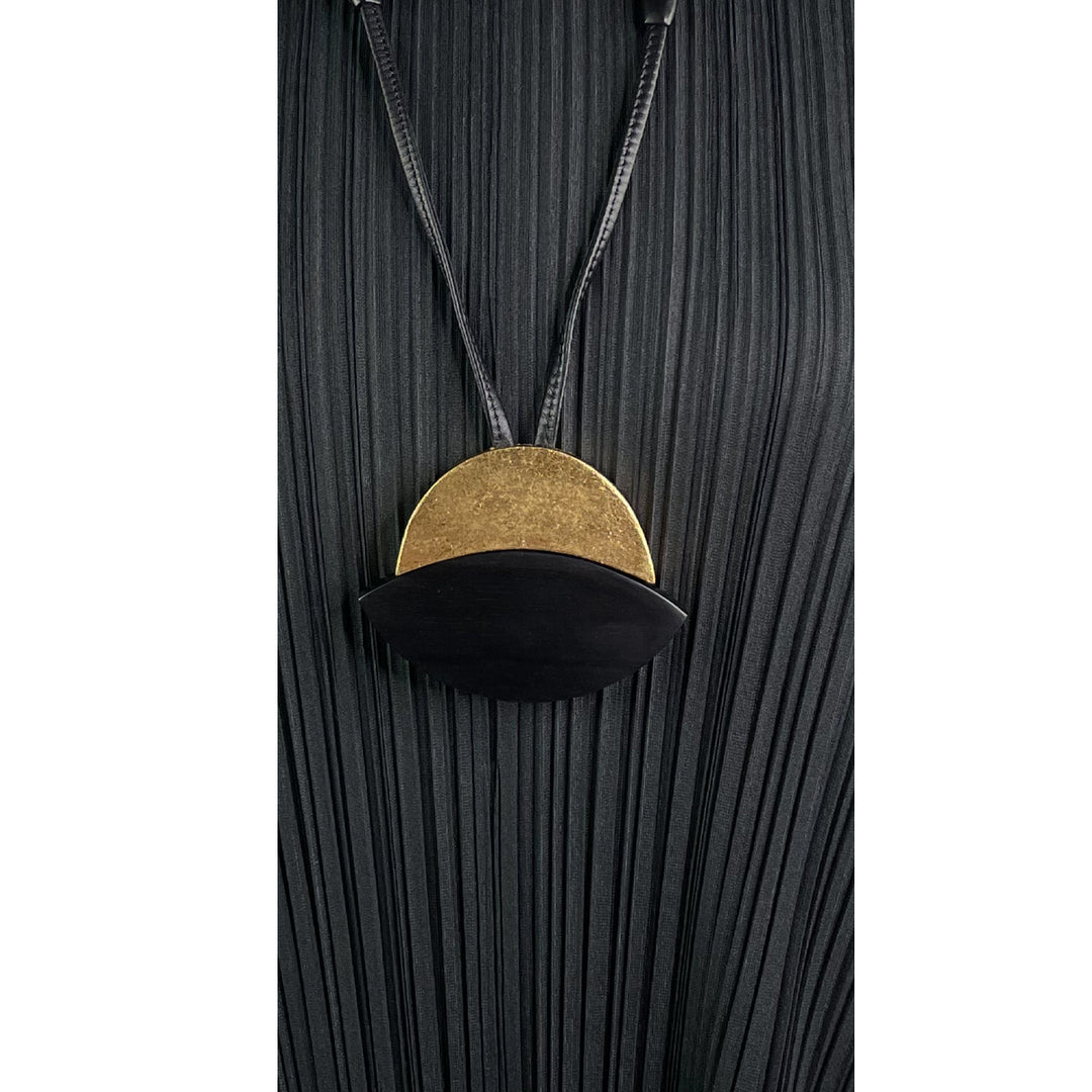 NORA PENDANT