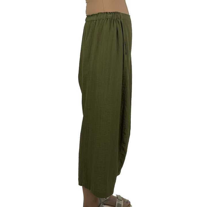 SEAMED SHAPED CROP PANT