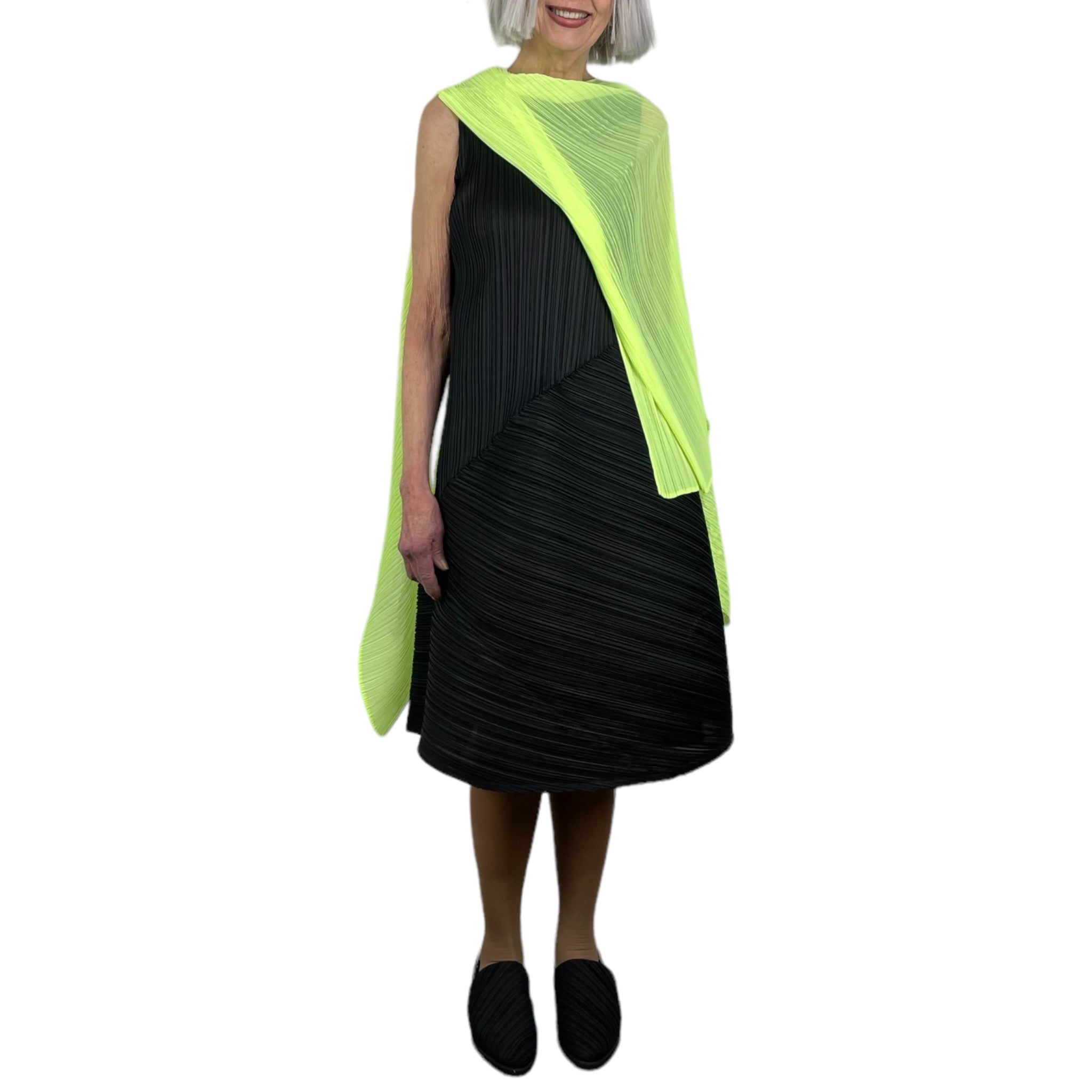 MC COLORS MARCH MADAME T STOLE – MIO